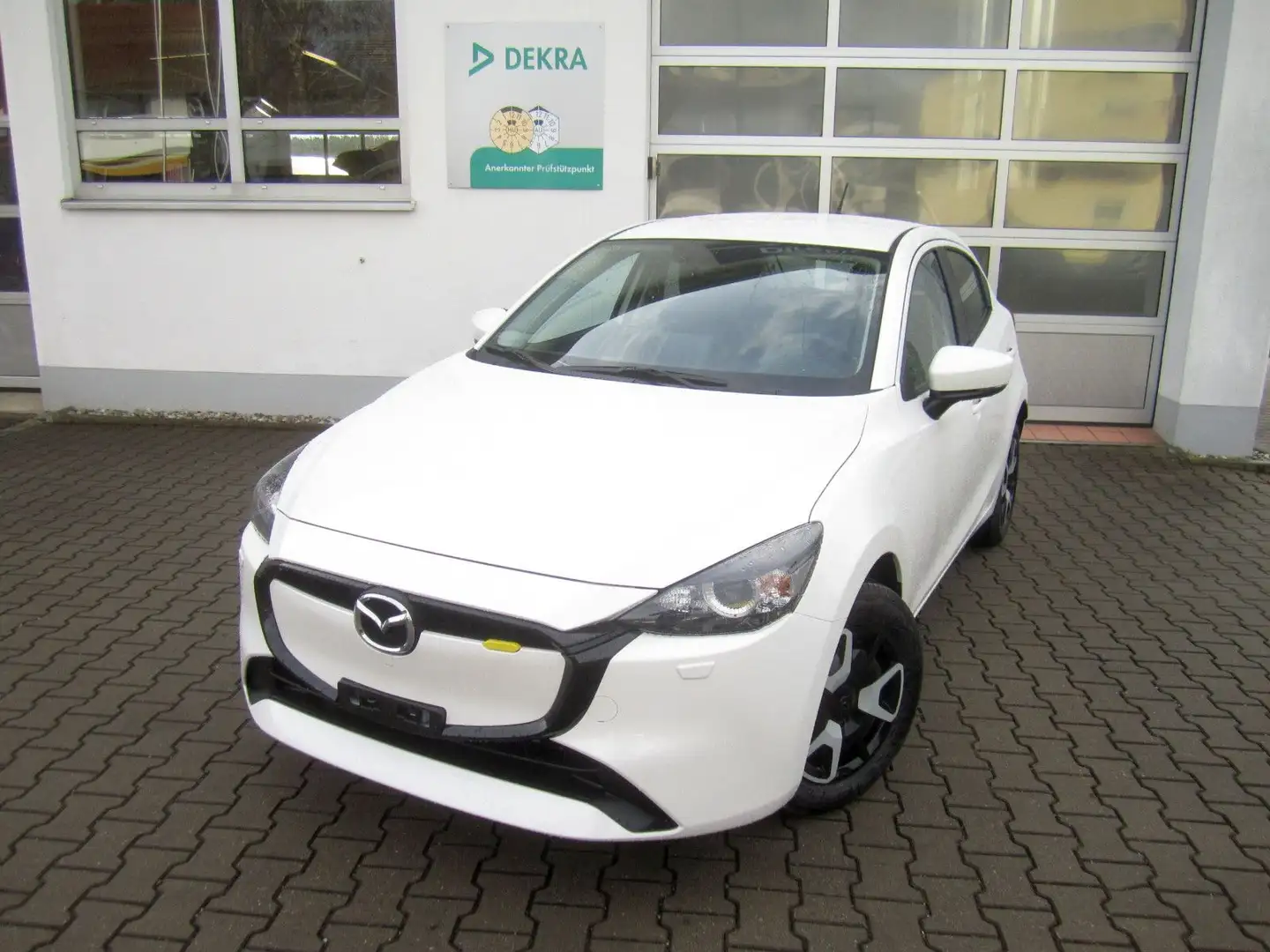 Mazda 2 SKYACTIV 75 Center-Line KLIMA/LED/NAVI/CARPLAY Weiß - 1