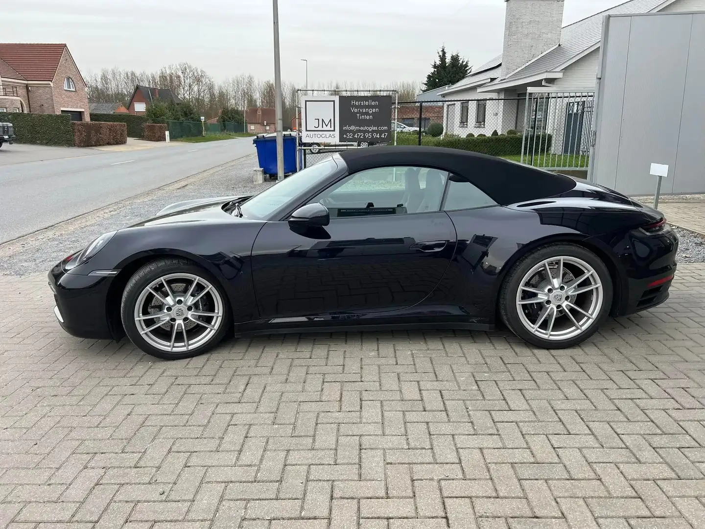 Porsche 911 992 Carrera 4 Cabriolet, modeljaar 2020 Zwart - 1