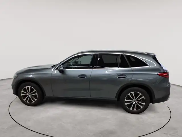 Mercedes-Benz GLC view 6