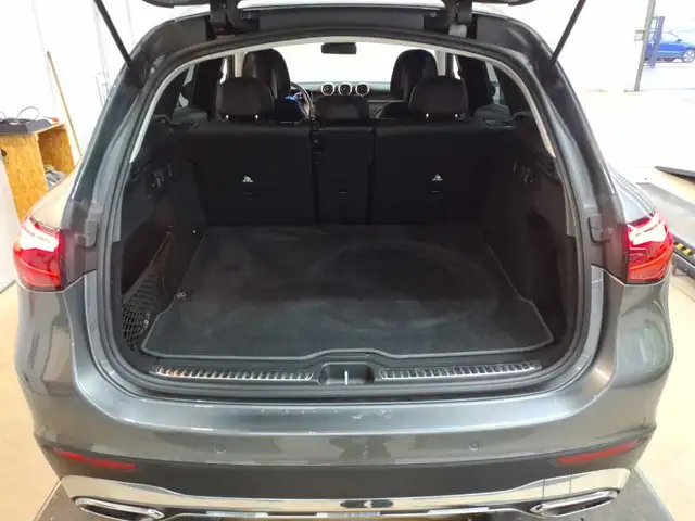 Mercedes-Benz GLC view 15