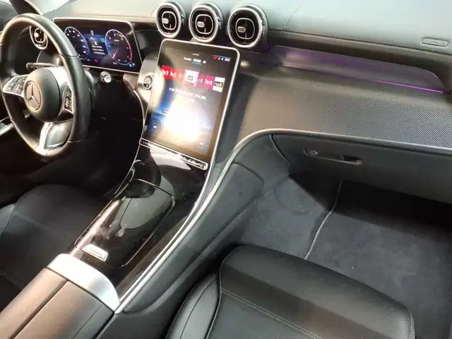 Mercedes-Benz GLC view 9