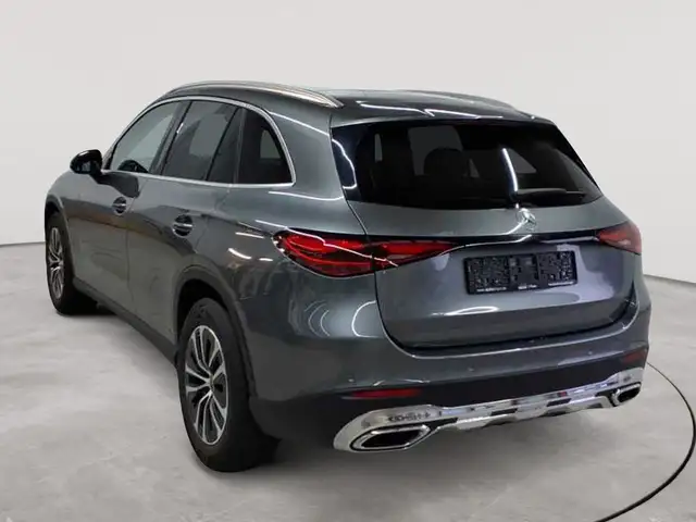 Mercedes-Benz GLC view 5