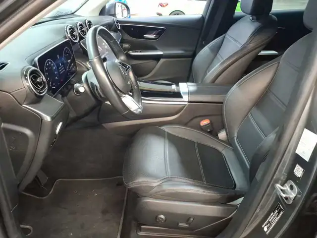 Mercedes-Benz GLC view 7