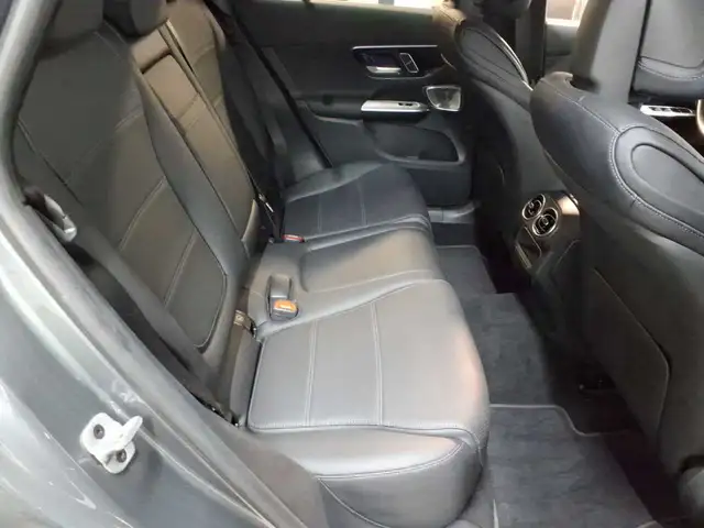 Mercedes-Benz GLC view 14