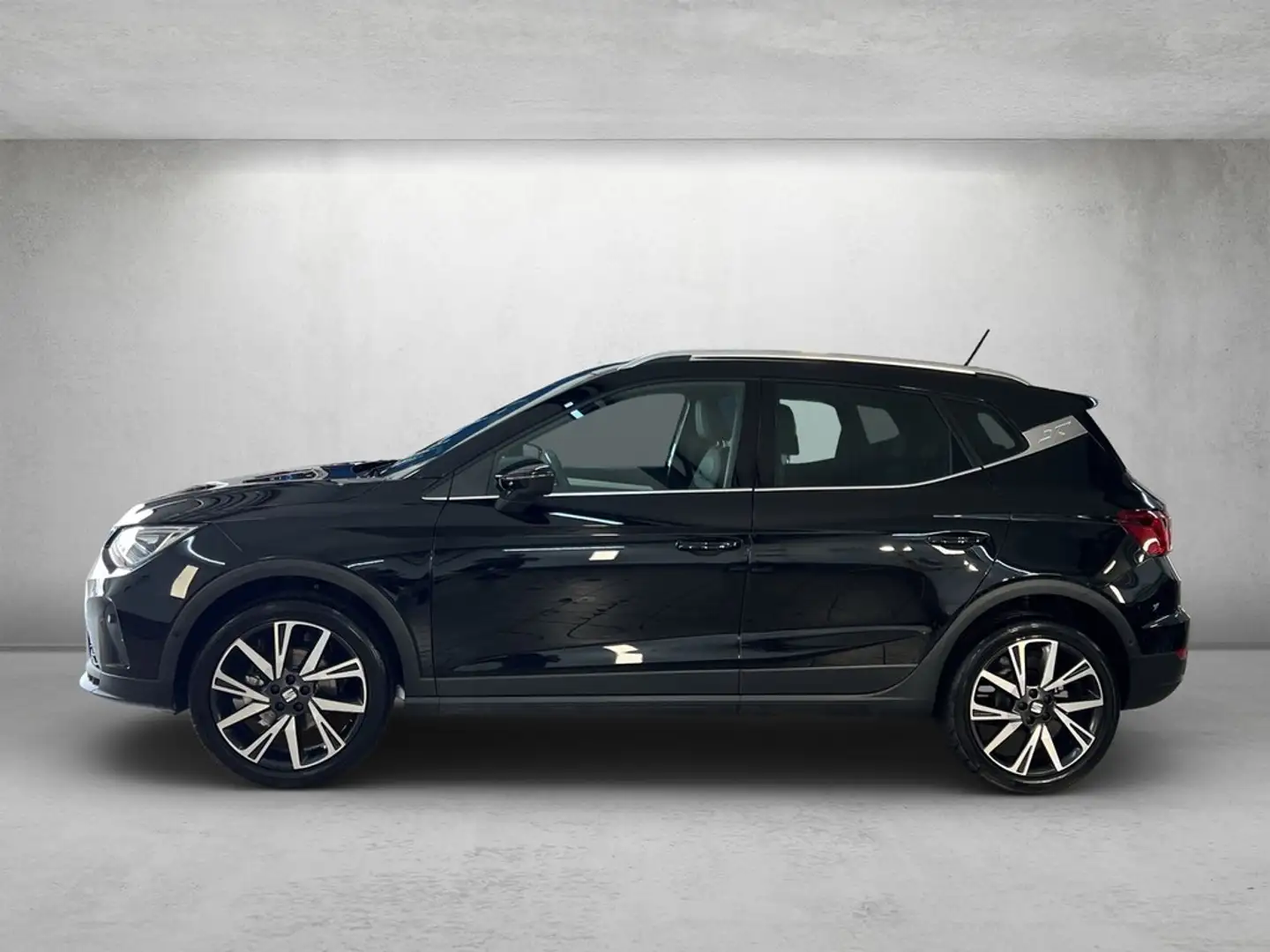 SEAT Arona 1.5 TSI DSG FR *Navi*LED*Kamera*ACC* Schwarz - 2