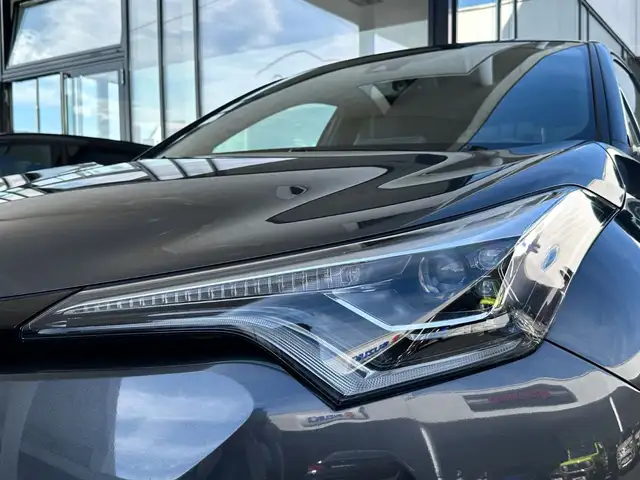 Toyota C-HR view 10
