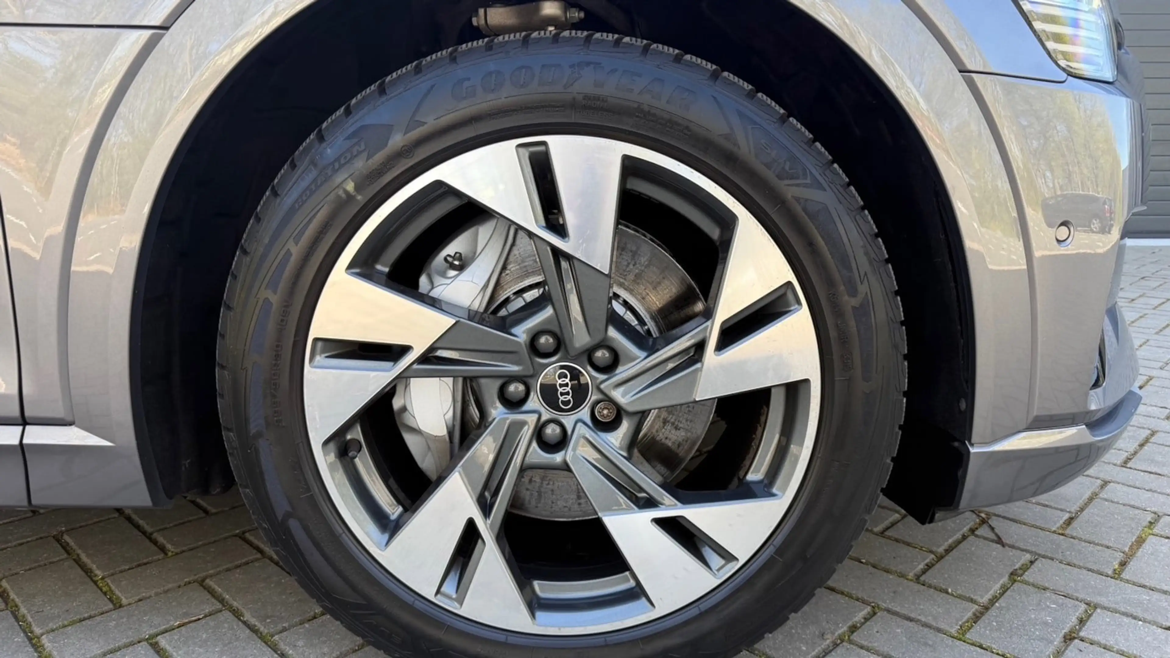 Audi e-tron Sportback 55 quattro Business edition 95 kWh — photo 14