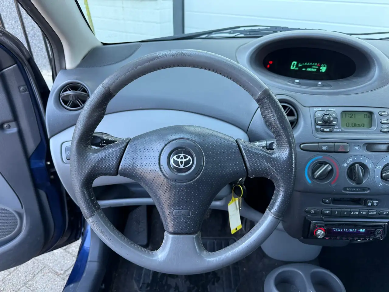 Toyota Yaris 1.3-16V VVT-i Luna NIEUWE APK! 18-03-2027, foto 11