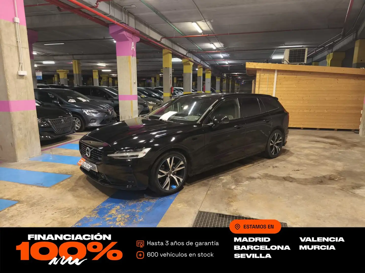 Volvo V60 D4 R-Design Negro - 1