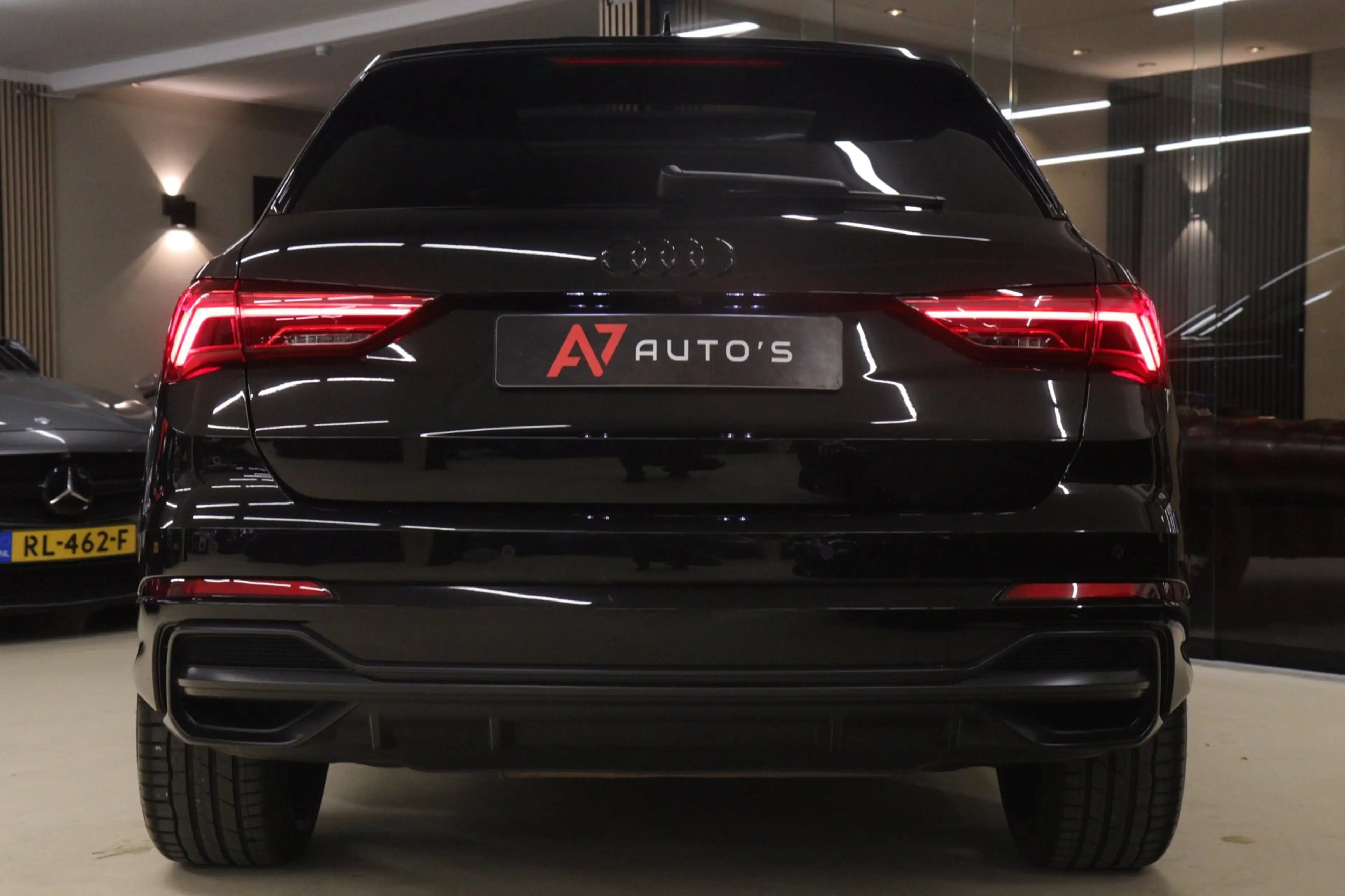 Audi Q3 45 TFSI e S Edition 3X S-Line /PANO/KEYLES/STOELV/ — photo 23