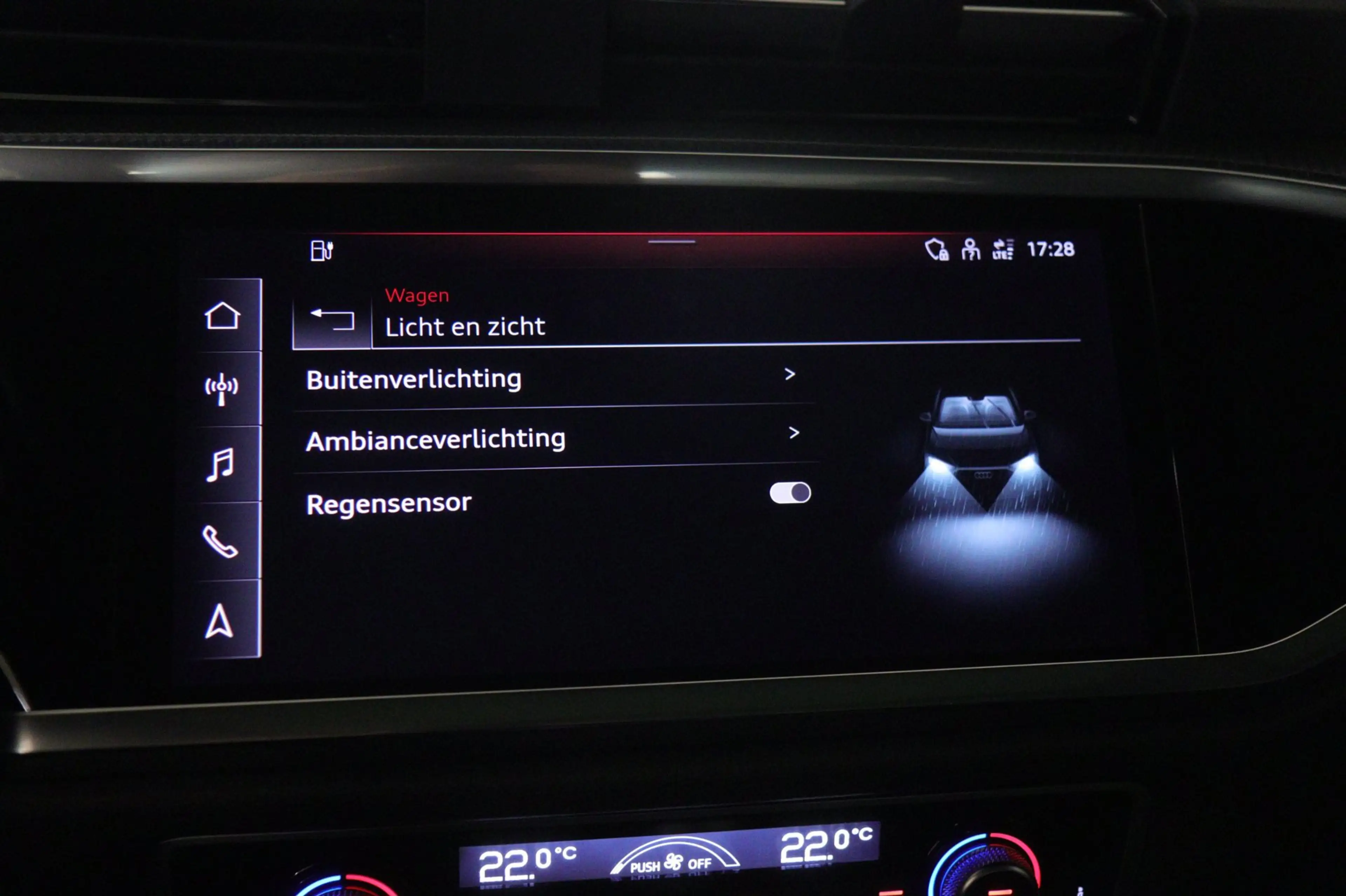 Audi Q3 45 TFSI e S Edition 3X S-Line /PANO/KEYLES/STOELV/ — photo 30