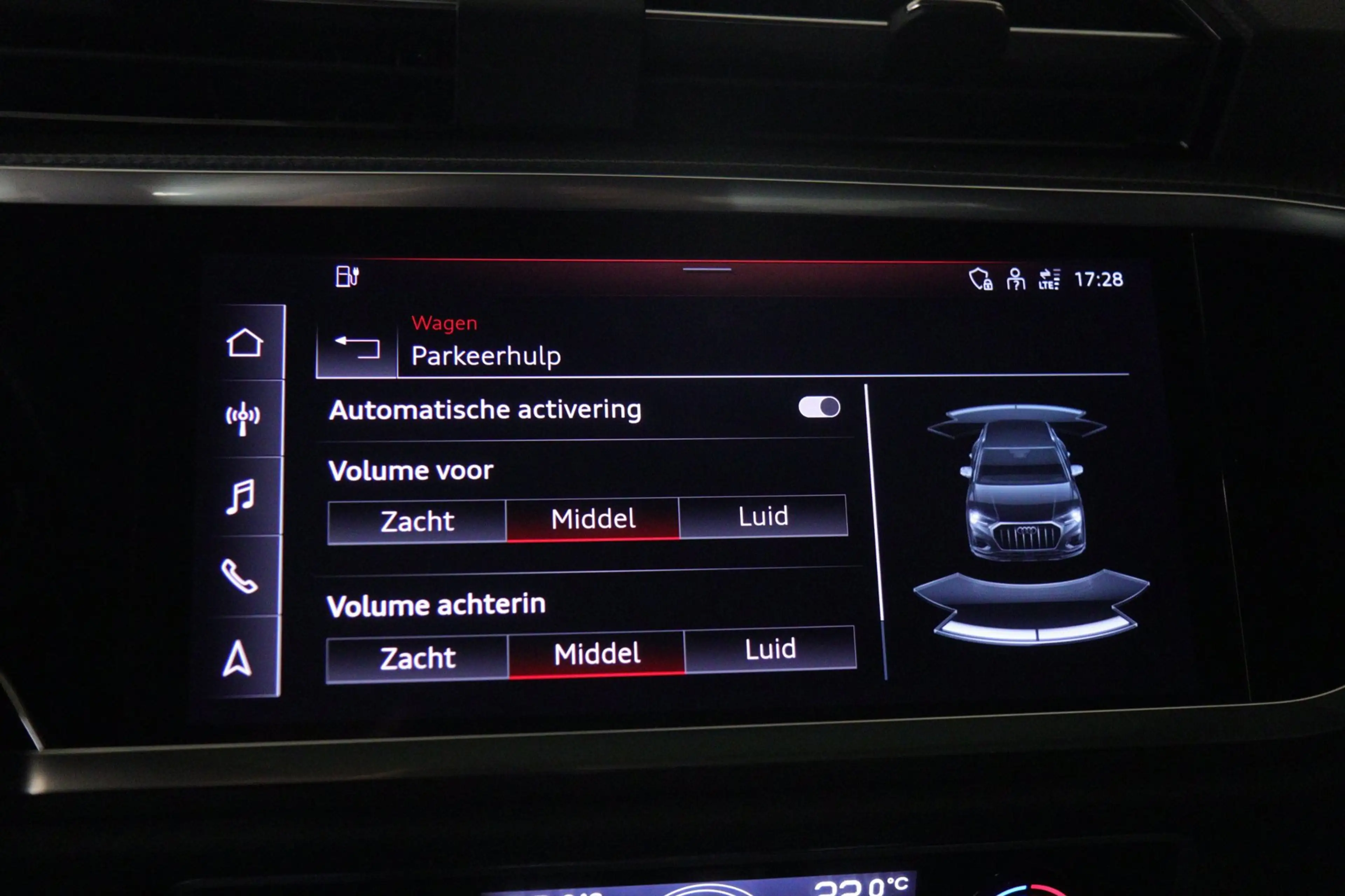 Audi Q3 45 TFSI e S Edition 3X S-Line /PANO/KEYLES/STOELV/ — photo 27