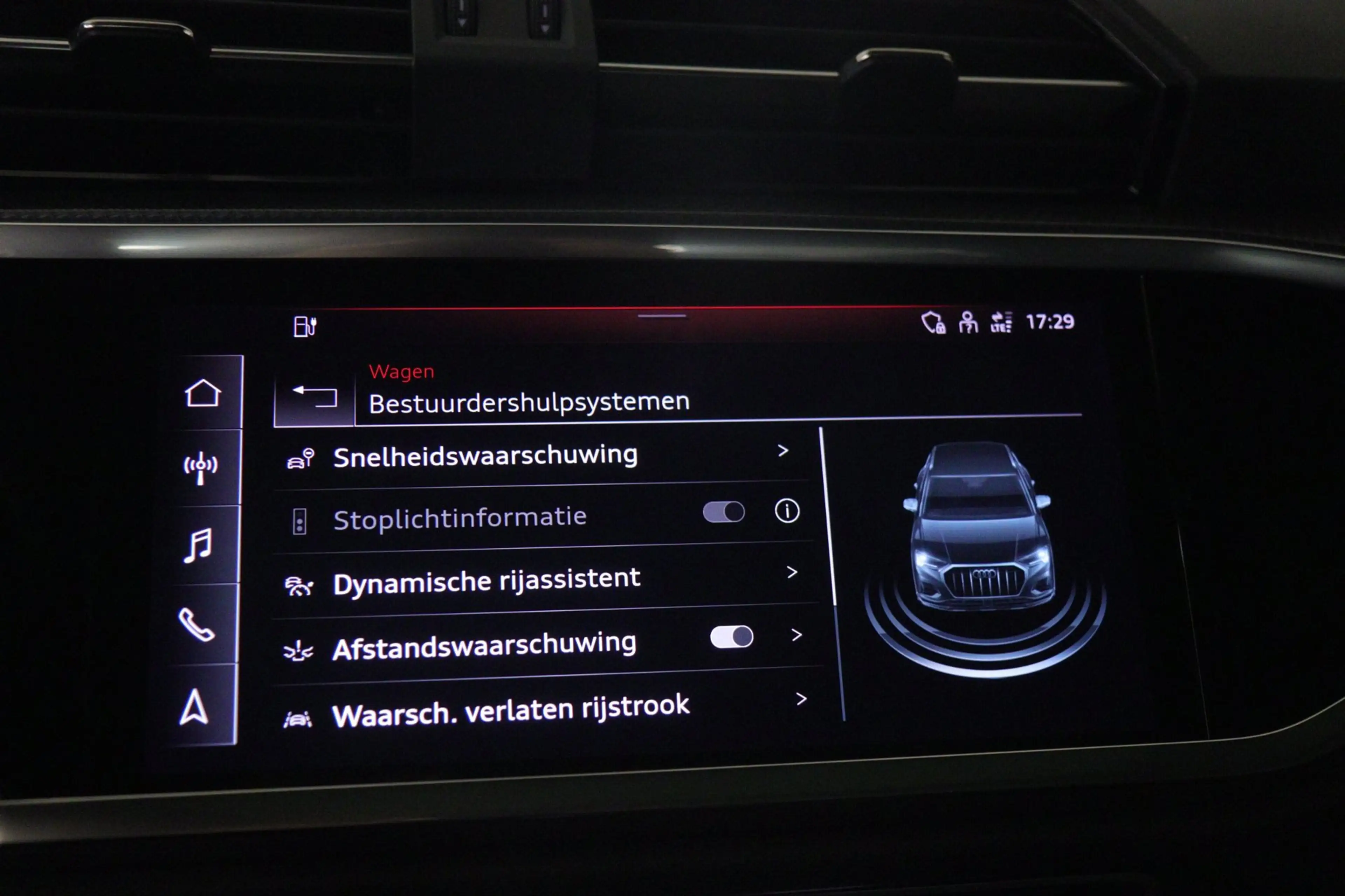 Audi Q3 45 TFSI e S Edition 3X S-Line /PANO/KEYLES/STOELV/ — photo 26