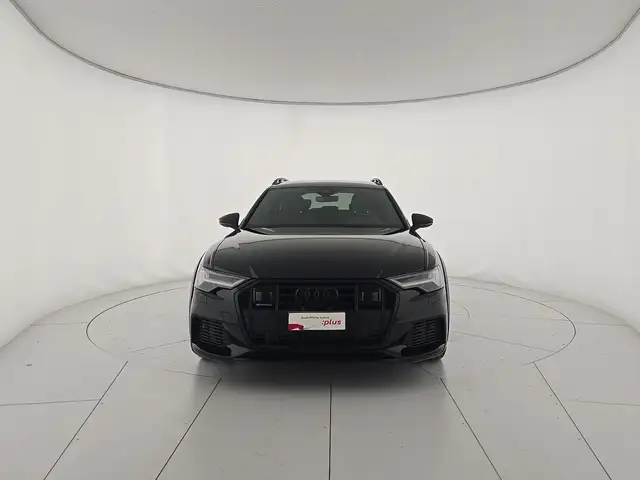 Audi A6 view 8