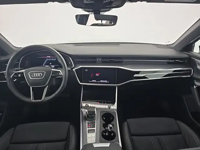 Audi A6 view 12
