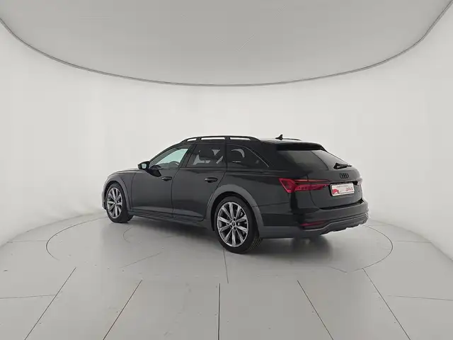 Audi A6 view 3