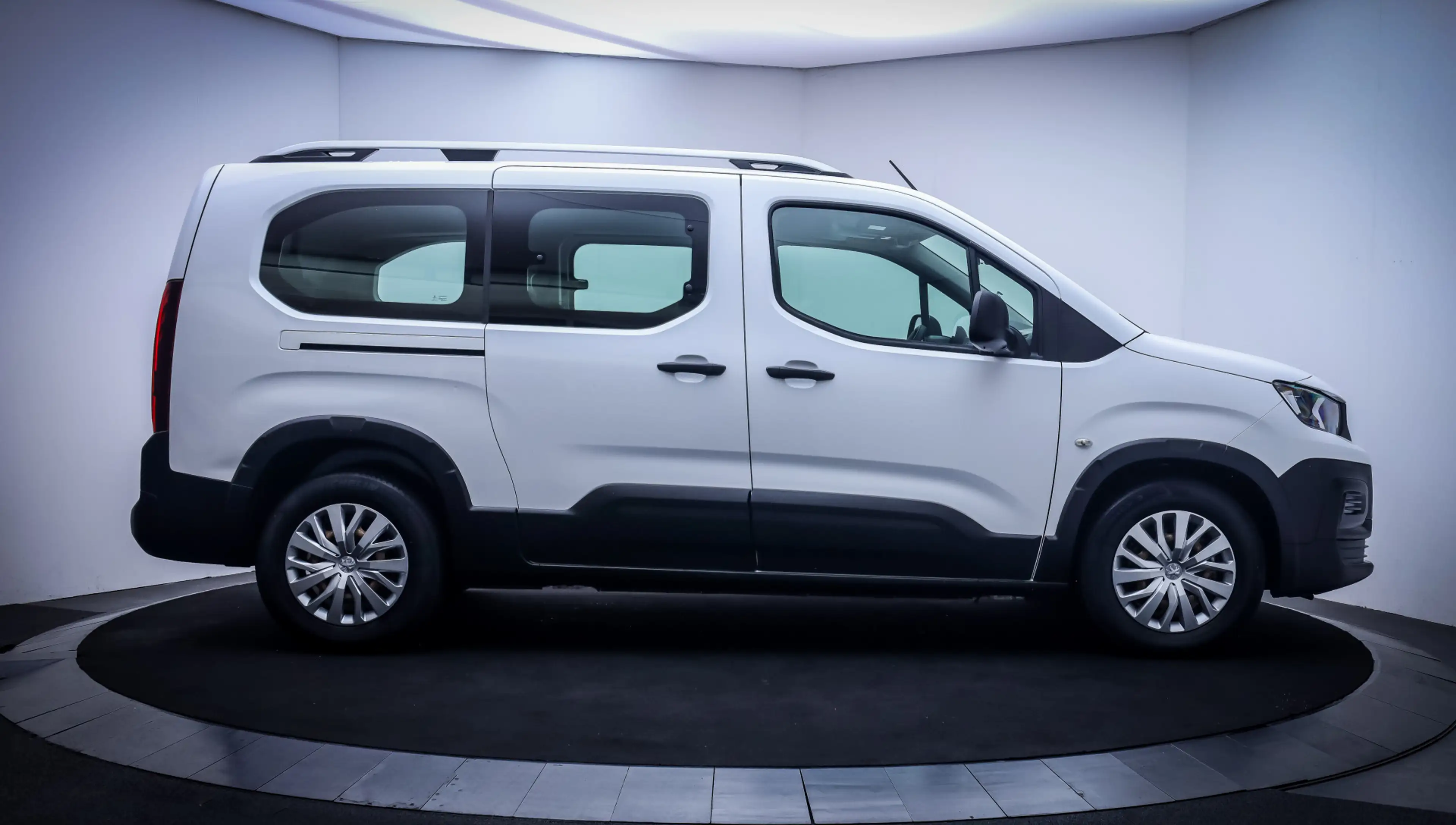 Peugeot Rifter Long 1.2T 7 Pers. 19dKM! CLIMA | CRUISE | BLUETOOT — photo 4
