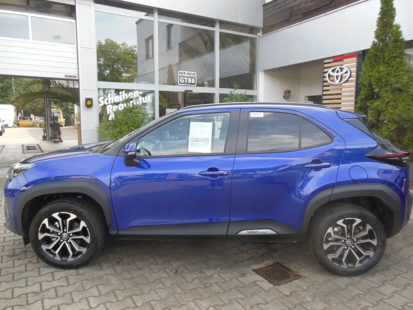 Toyota Yaris Cross Hybrid 130 1.5 VVT-i Teamplayer* m. Safety+Winter Blau - 2