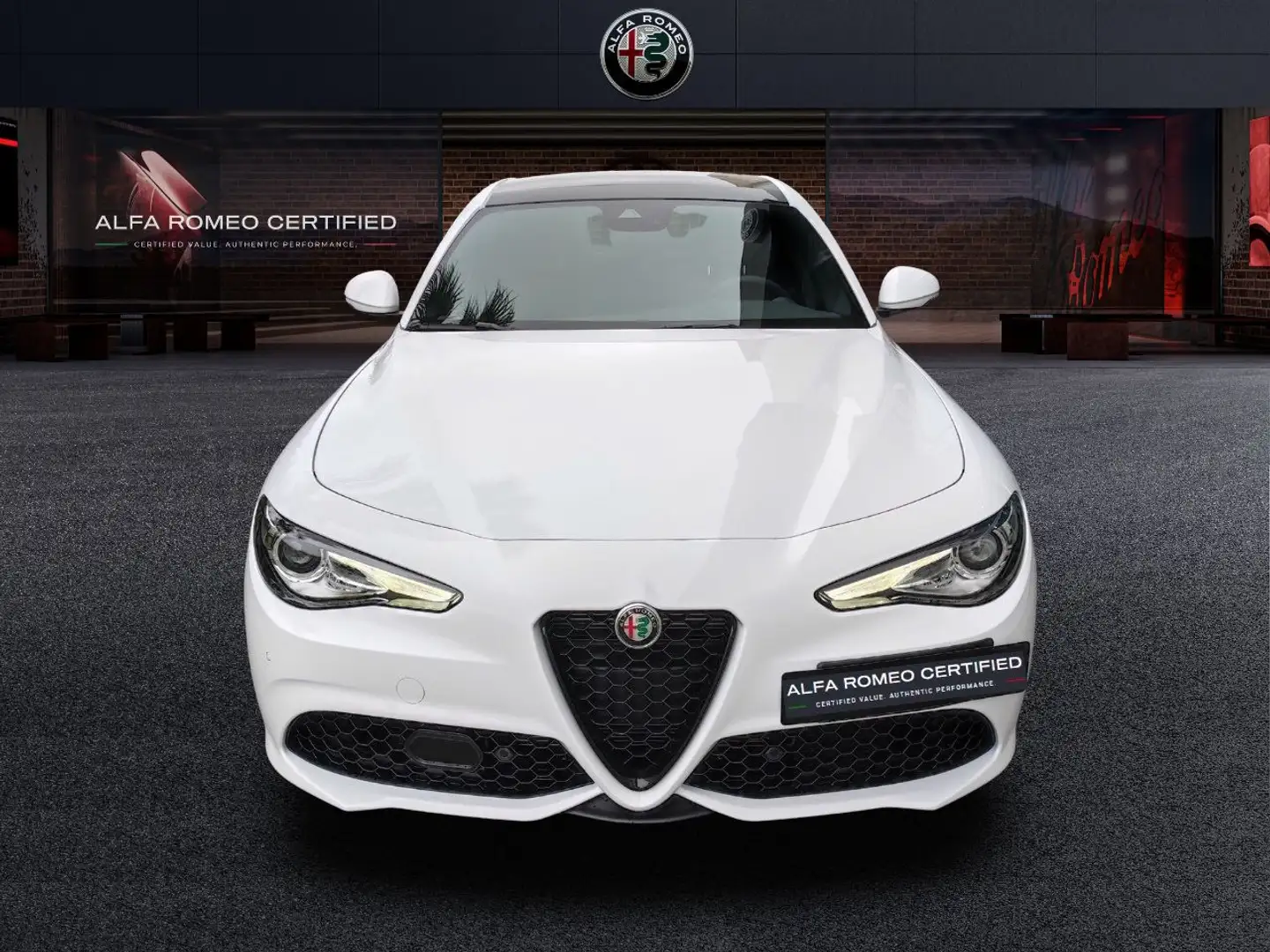 Alfa Romeo Giulia 2.0 Gasolina 147kW (200CV)  RWD Sprint Biały - 2
