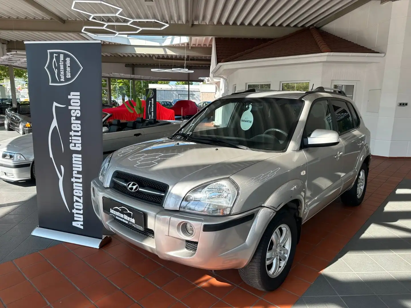Hyundai TUCSON 2.0 GLS * AHK / TOP / Garantie * Gris - 1