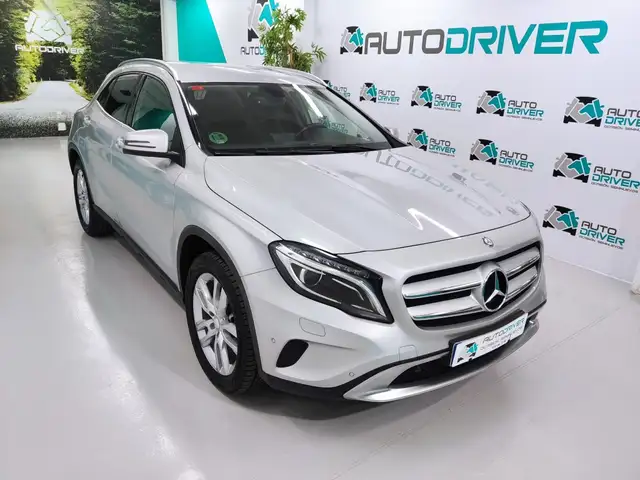 Mercedes-Benz GLA 220 220CDI Urban 4Matic 7G-DCT