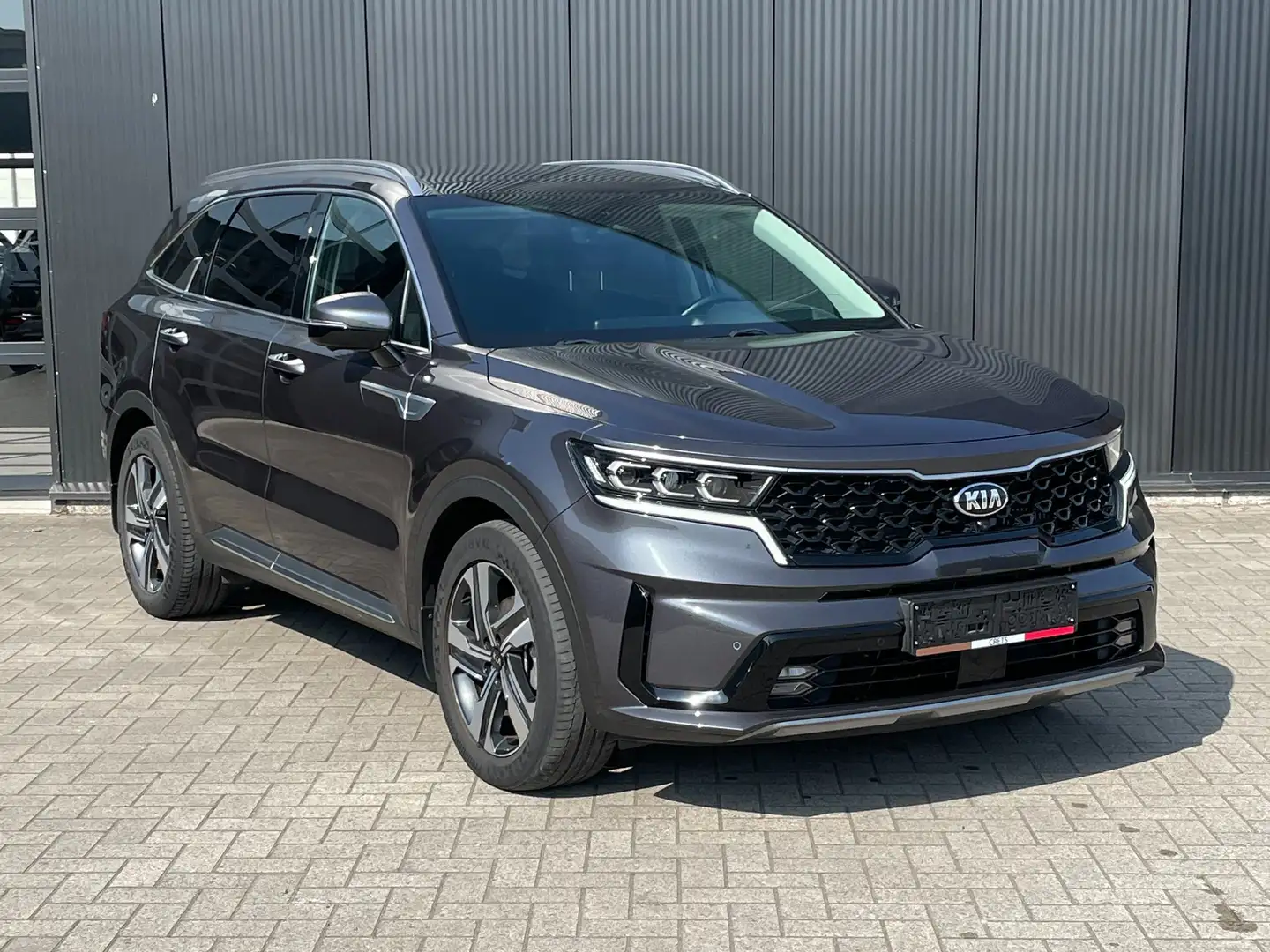 Kia Sorento PHEV 1.6 TGI AWD Sense 7pl. (195kW) Gris - 1