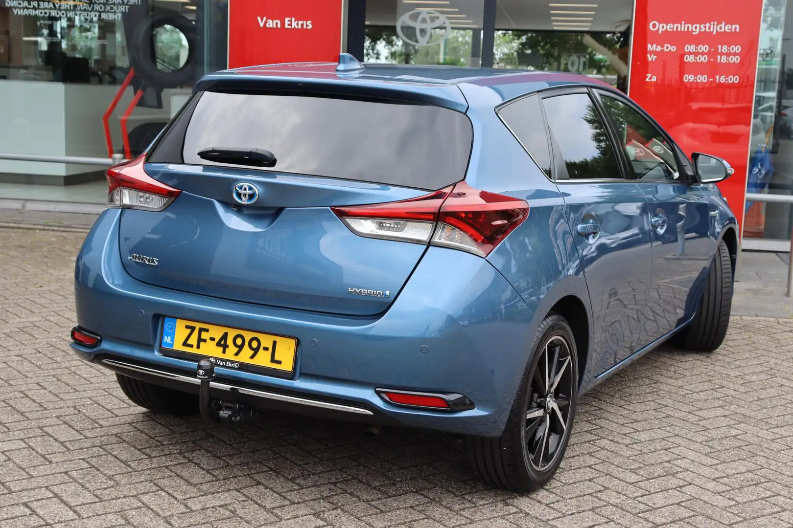 Toyota Auris 1.8 Hybrid Dynamic, Trekhaak Bleu - 2