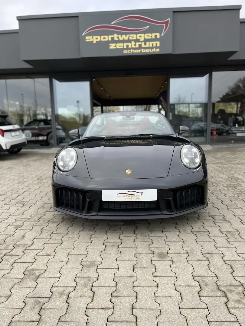 Porsche 911 Carrera 4 GTS T-Hybrid Cabriolet Schwarz - 1