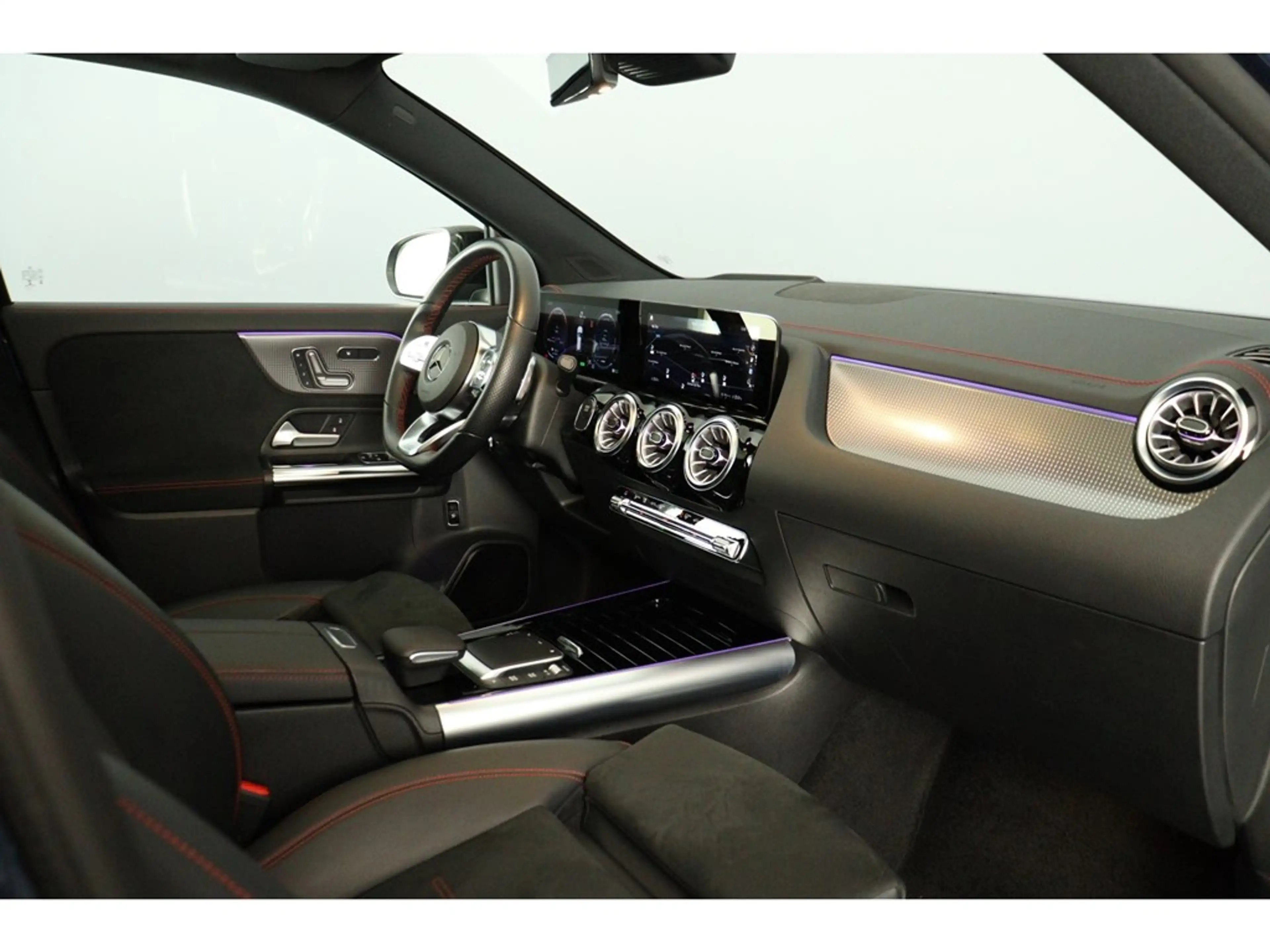 Mercedes-Benz EQA 300 4MATIC 228pk AMG-Line Pack Premium — photo 10