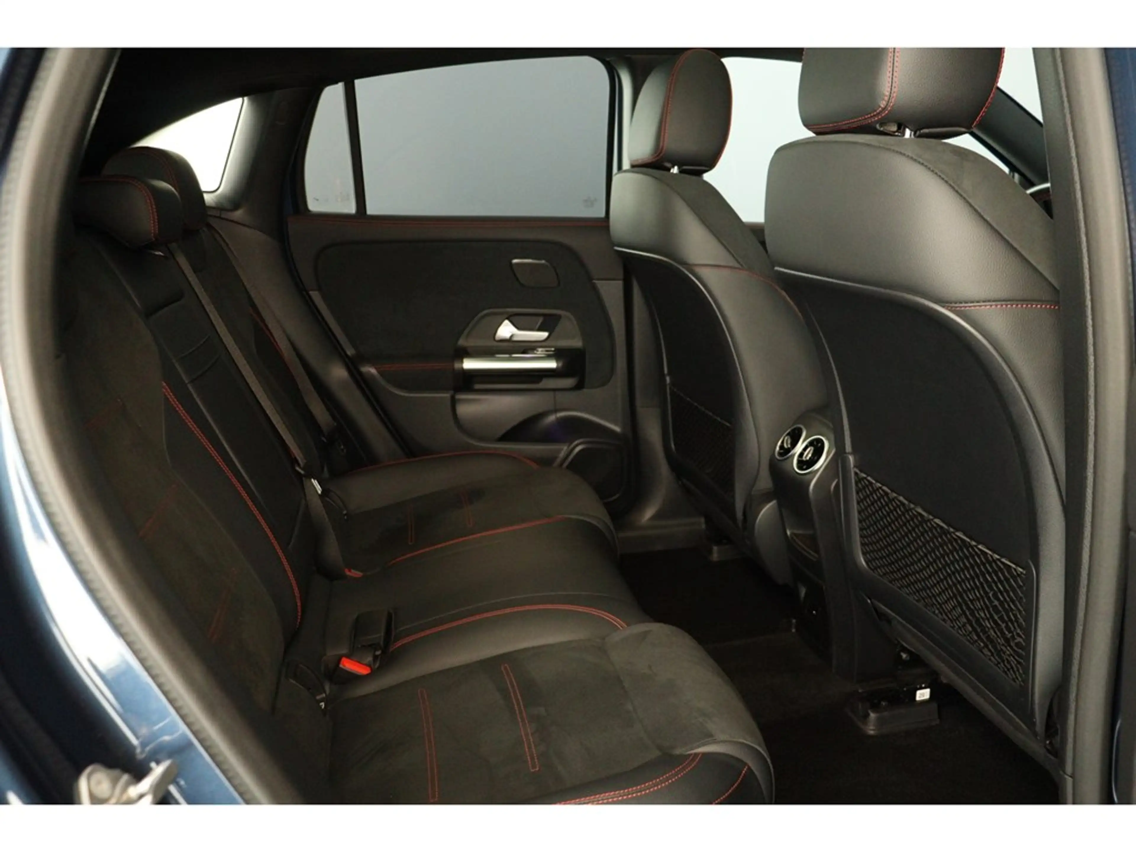 Mercedes-Benz EQA 300 4MATIC 228pk AMG-Line Pack Premium — photo 12