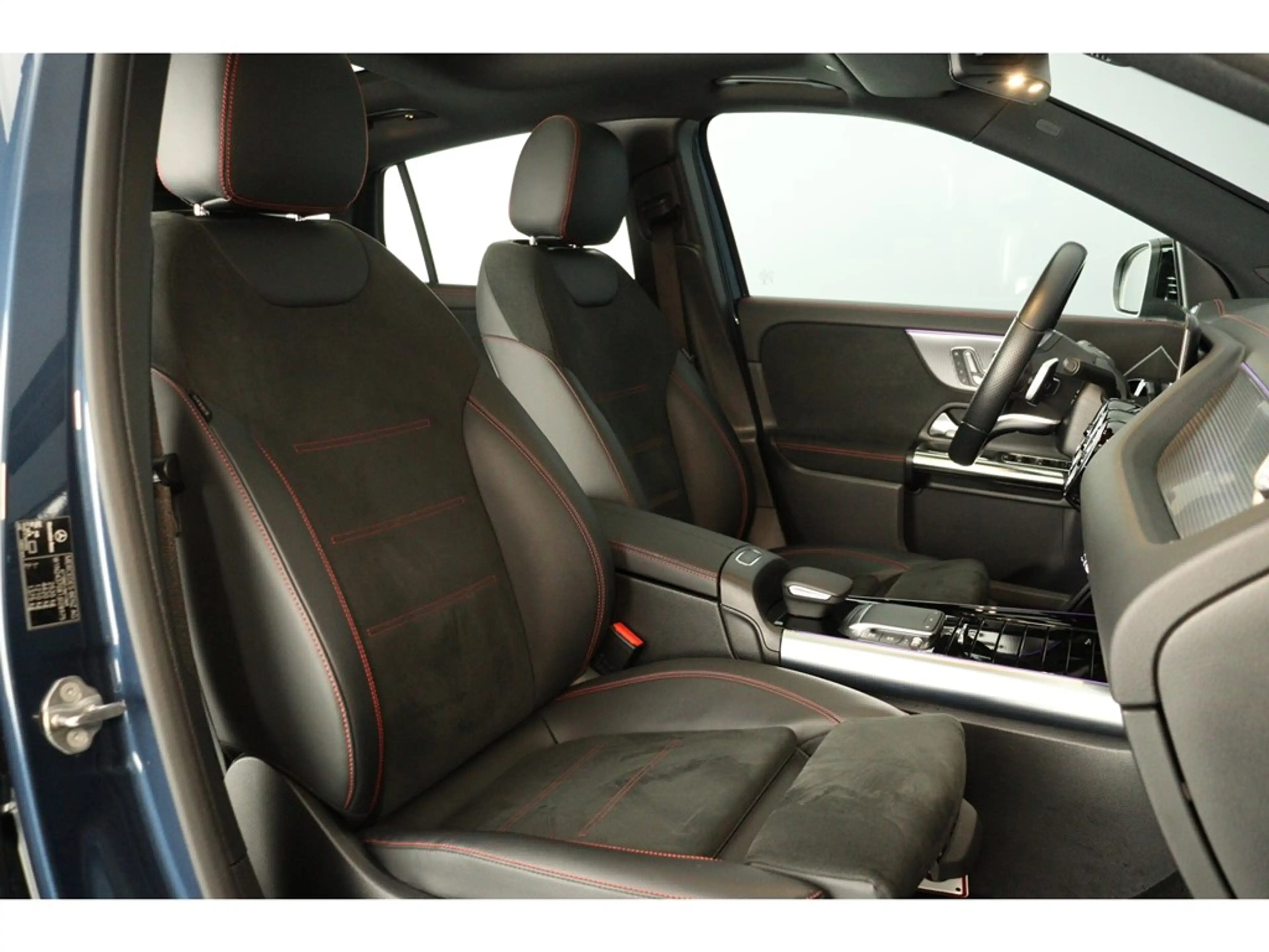 Mercedes-Benz EQA 300 4MATIC 228pk AMG-Line Pack Premium — photo 11