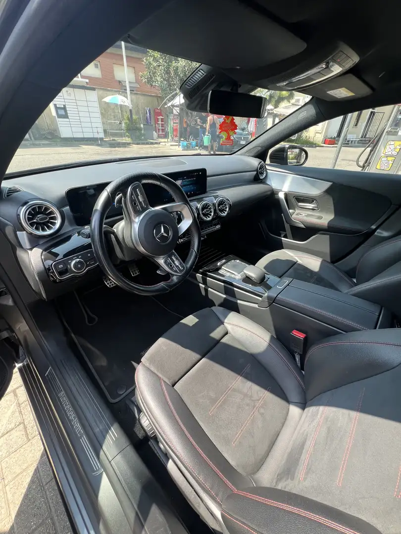 Mercedes-Benz A 250 Plug - in hybrid Automatic - 1
