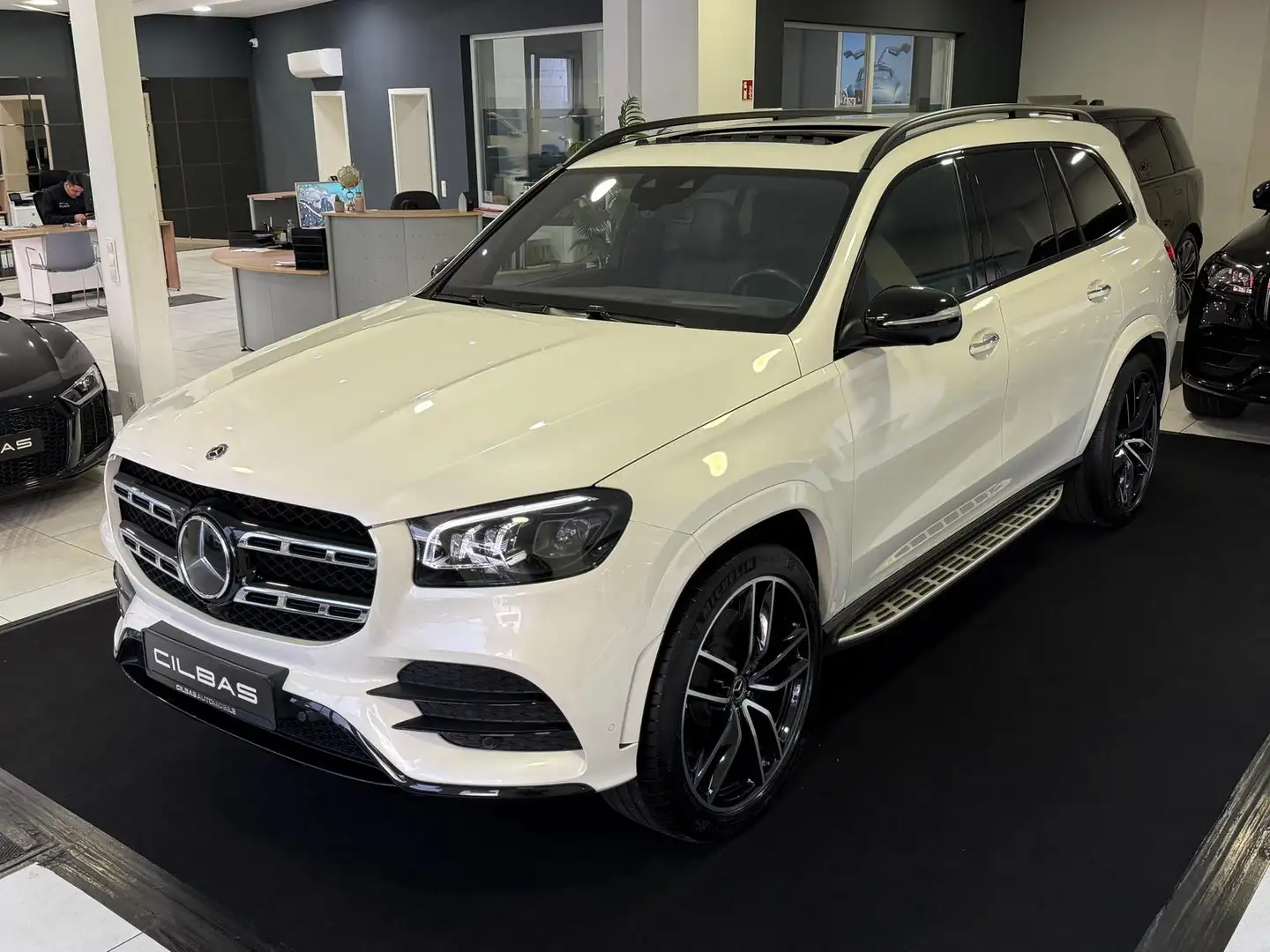 Mercedes-Benz GLS 400 d 4M AMG*PANO*HUD*DISTR.*AHK*360*MASSAGE Alb - 1