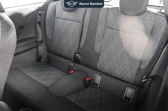 Mini Cooper Cooper view 15