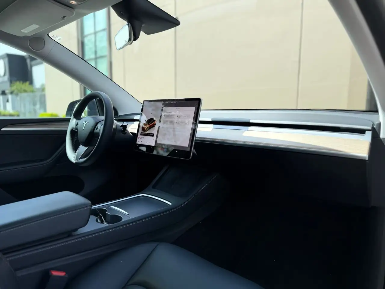Tesla Model Y fotografie Tesla Model Y