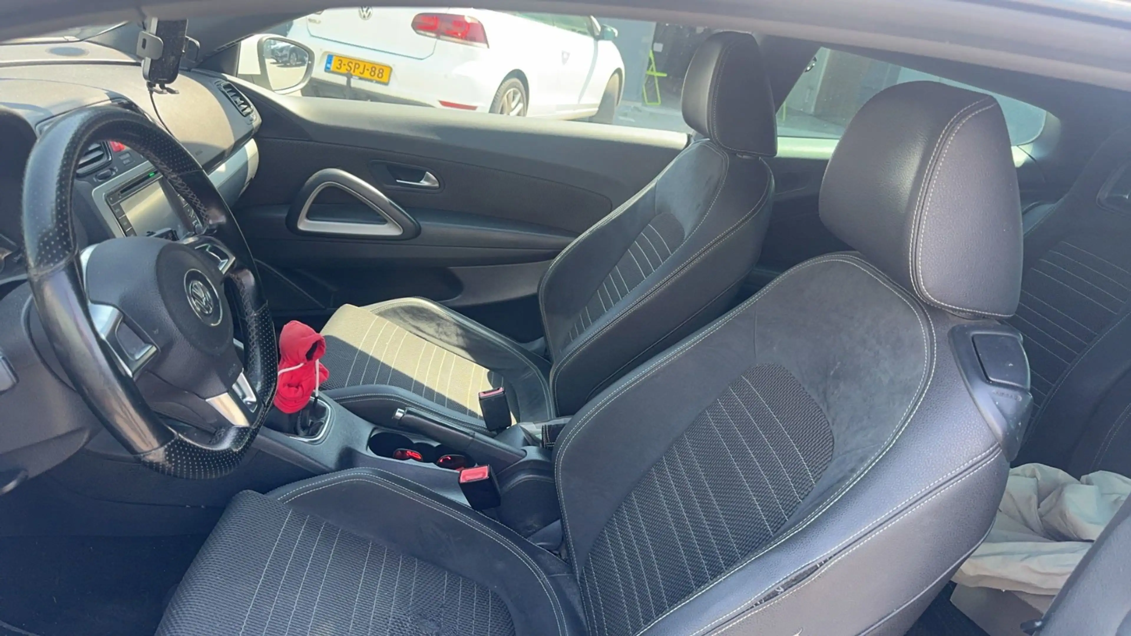 Volkswagen Scirocco 2.0 TSI Highline — photo 4