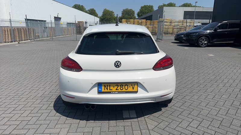 Volkswagen Scirocco 2.0 TSI Highline — photo 6