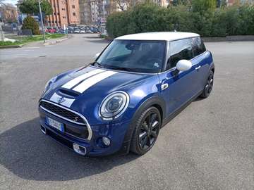 Mini IV F55-F56 2014 2.0 Hype 3p auto
