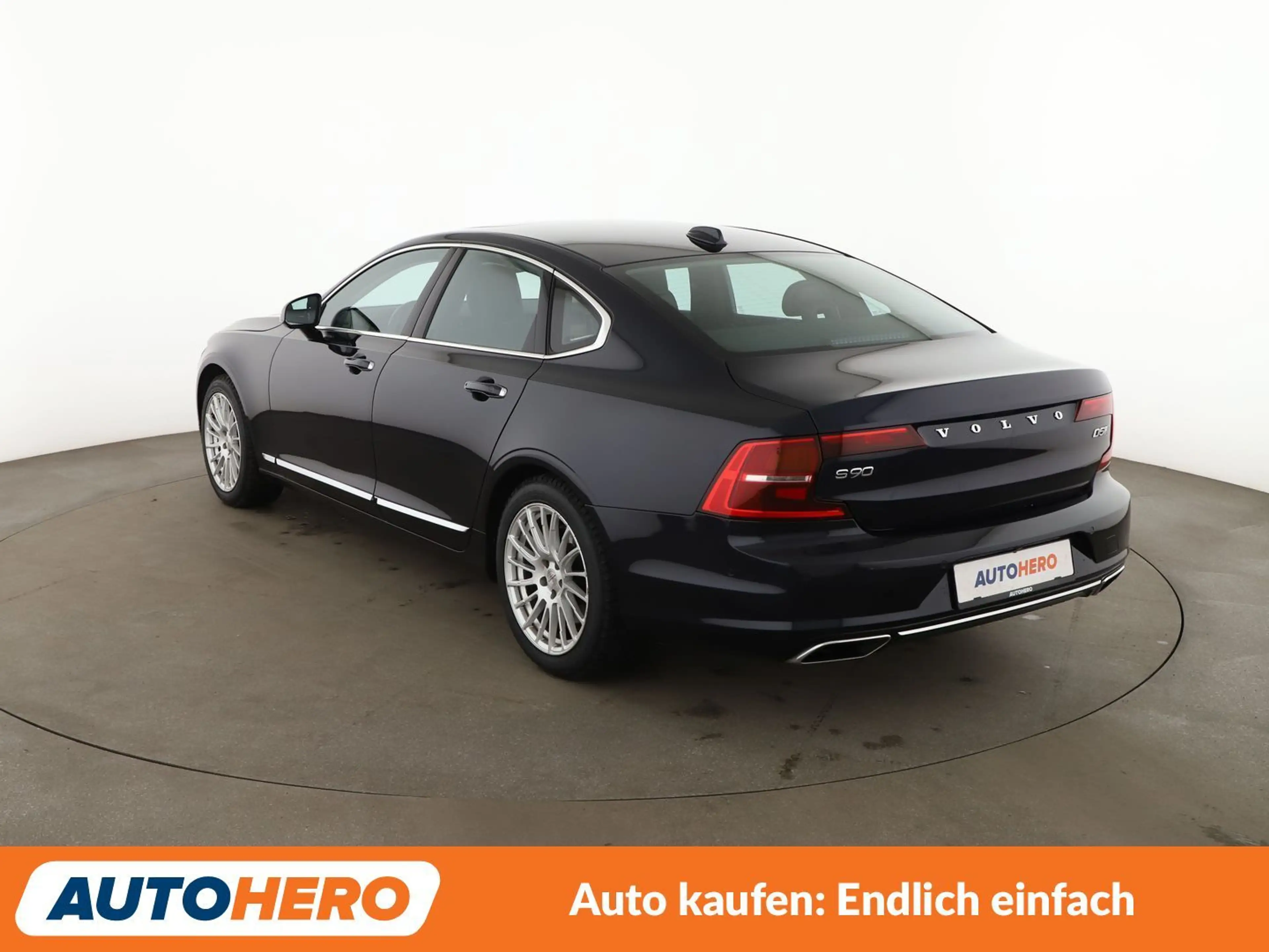 Volvo S90 2.0 D5 Inscription AWD Aut.*NAVI*LED*ACC*360°*PDC* — photo 4