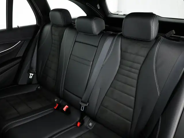 Mercedes-Benz E-Class view 14