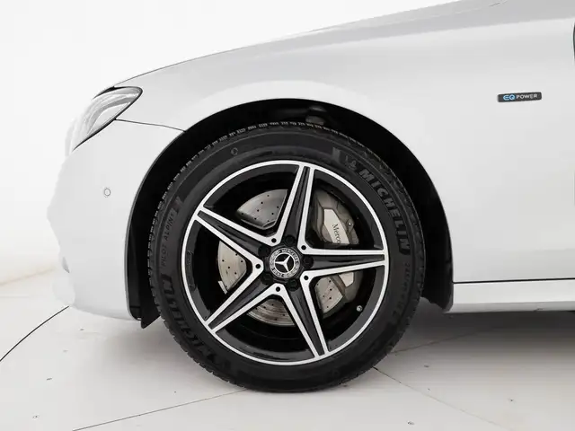 Mercedes-Benz E-Class view 7