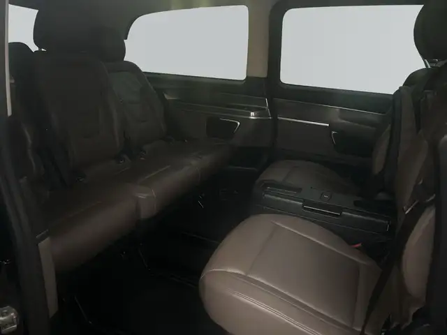 Mercedes-Benz 250 view 11