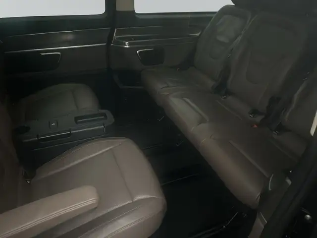 Mercedes-Benz 250 view 10