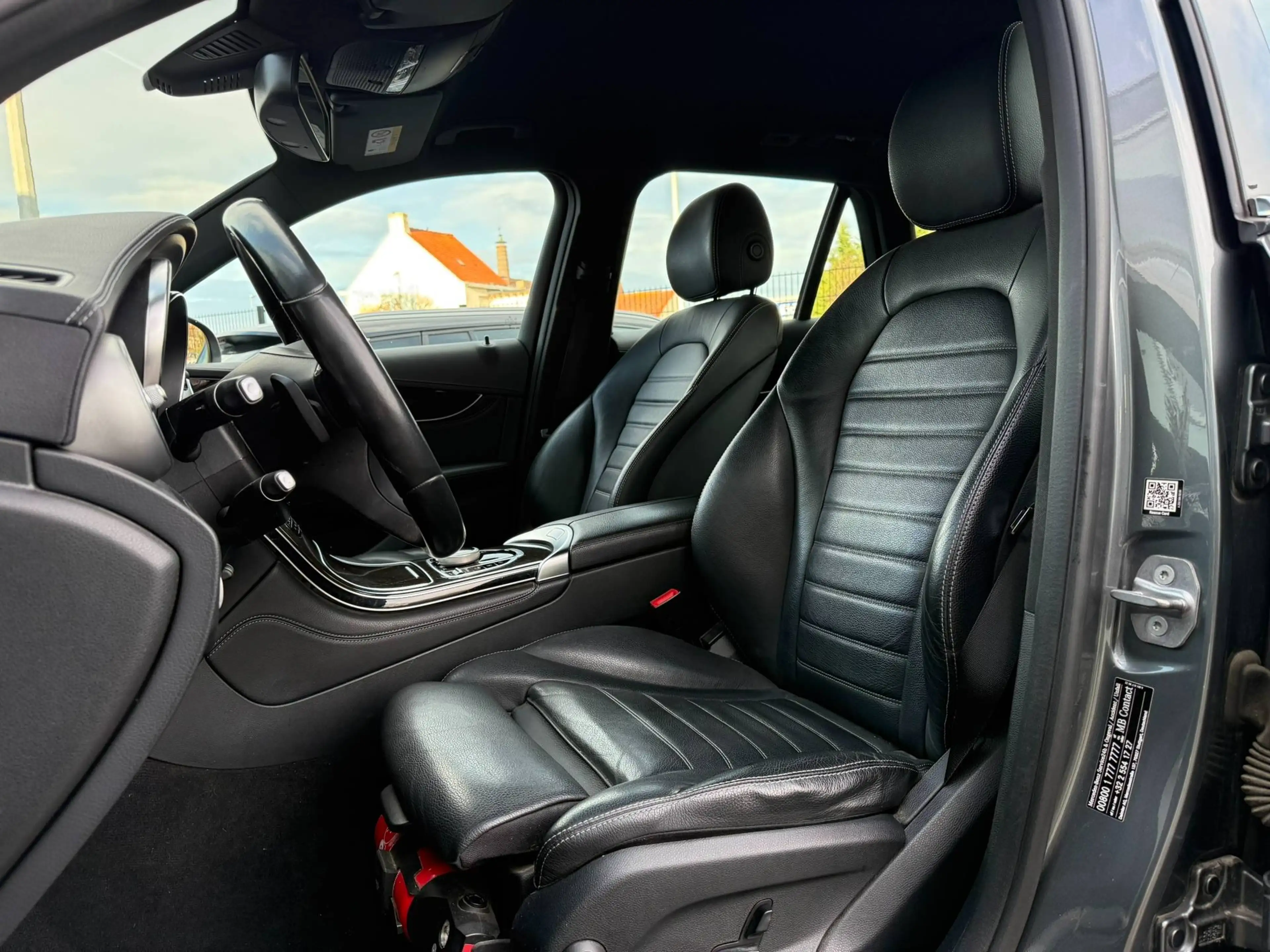 Mercedes-Benz GLC 250 4MATIC / TREKHAAK / ZETELVERWARMING / LEDER / NAVI — photo 7