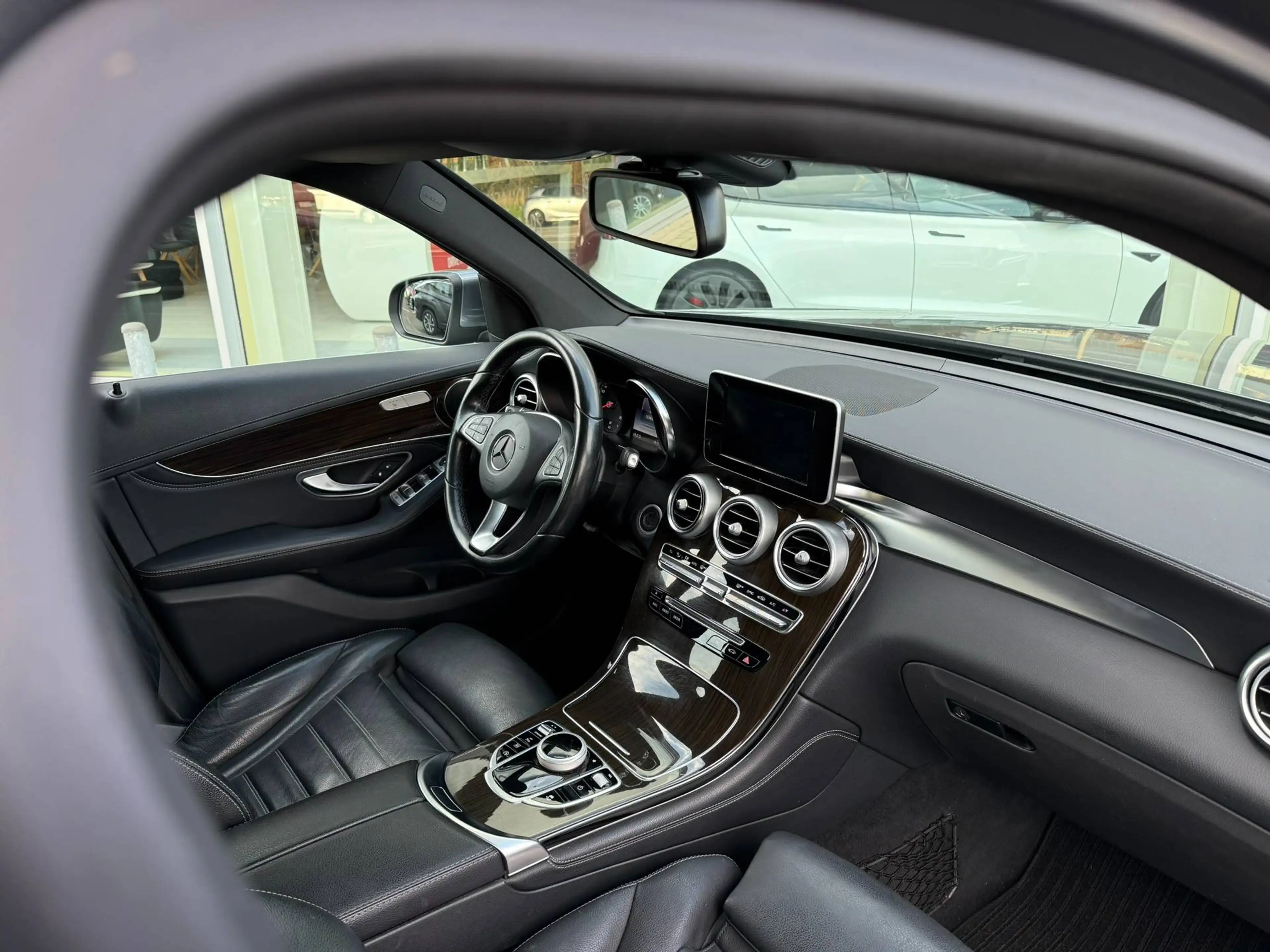 Mercedes-Benz GLC 250 4MATIC / TREKHAAK / ZETELVERWARMING / LEDER / NAVI — photo 15