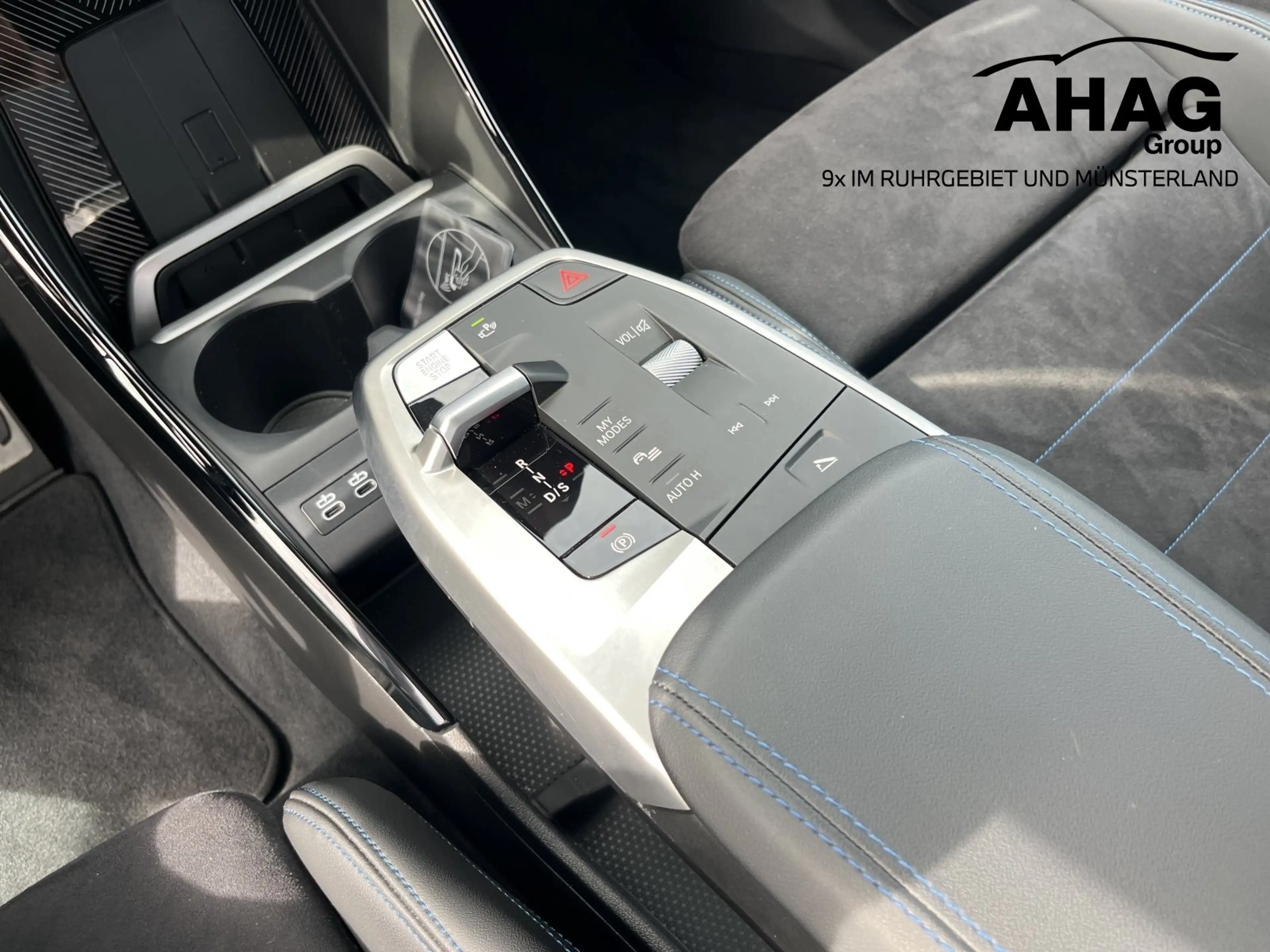 BMW 223 d xDrive Active Tourer — photo 10