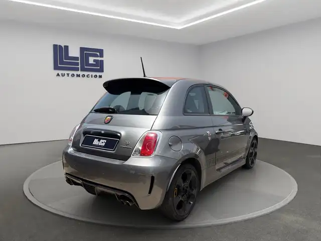 Abarth 595 view 5