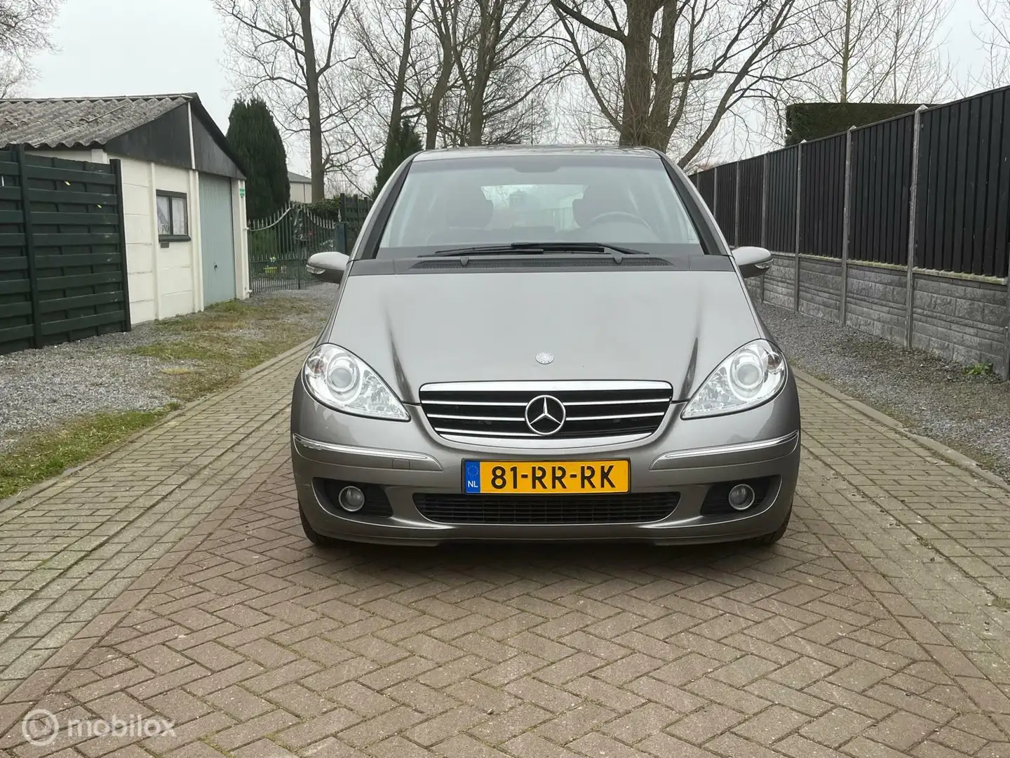 Mercedes-Benz A 180 CDI Avantgarde Gris - 2
