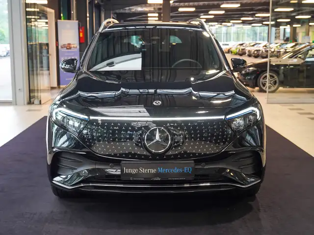 Mercedes-Benz EQB view 8