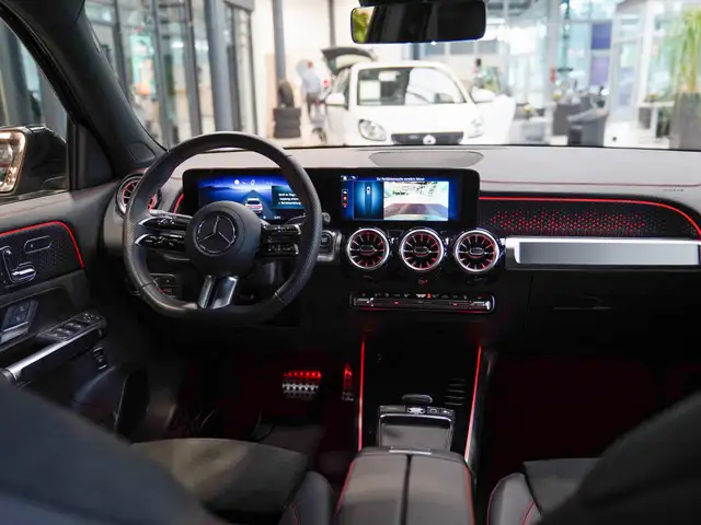 Mercedes-Benz EQB view 14